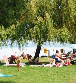 Napsugár Apartmanház