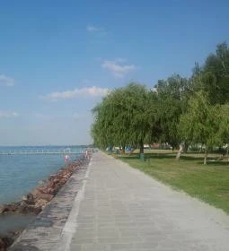 Napsugár Apartmanház