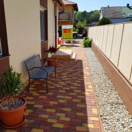 Napsugár Villa B Siófok - Medence/kert