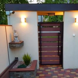 Napsugár Villa B Siófok - Medence/kert