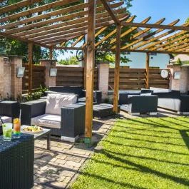 Residence Hotel Balaton Siófok - Medence/kert