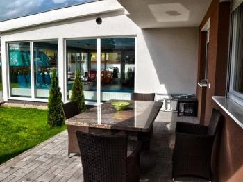 Royal Luxus Wellness Apartman - Köztársaság utca 1. Siófok
