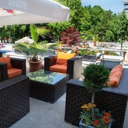 SunGarden Wellness Hotel Siófok - Medence/kert