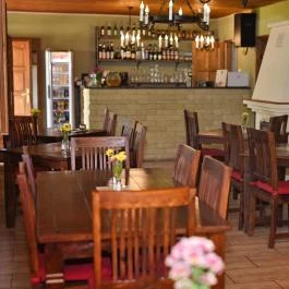 Vár Camping Sirok - Vendéglátás