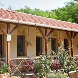 Vár Camping Sirok - Vendéglátás