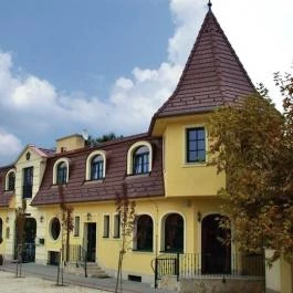 Aranykorona Vendéglő és Hotel Solymár - Egyéb