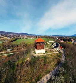 2. legjobb látnivaló: Solymári vár