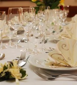 Erhardt Étterem & Borpince