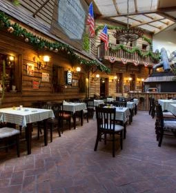 Papa Joe Saloon & Steak House