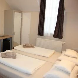 Pólus Panzió Sopron - Szobák