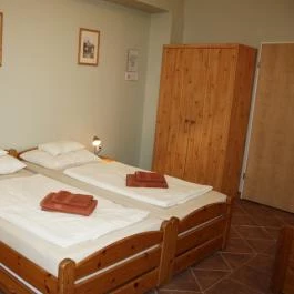 Pólus Panzió Sopron - Szobák