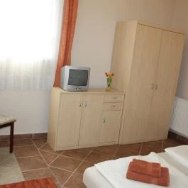 Pólus Panzió Sopron - Szobák