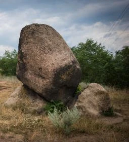 Gyapjaszsák ingókő