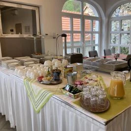 Fogadó a Két Tölgyfához Sümeg - Egyéb