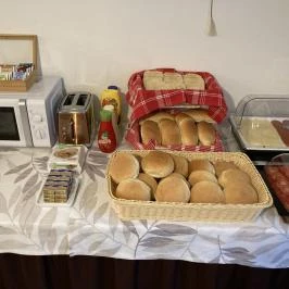 Szabolcs Vezér Panzió Szabolcs - Vendéglátás