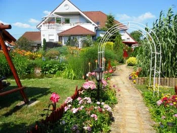 Rózsakert Apartman Szakony