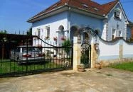 Rózsakert Apartman Szakony