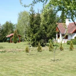 Boronaház Fogadó Szalafő - Medence/kert