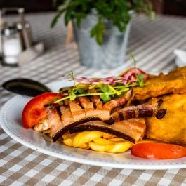 Trófea Étterem és Szállás Szálka - Vendéglátás