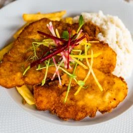 Trófea Étterem és Szállás Szálka - Vendéglátás