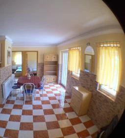 Granada Medencés Apartmanház