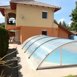 Granada Medencés Apartmanház Szántód - Medence/kert