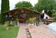 Lajos Medencés Apartmanház Szántód