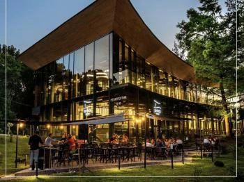 Újváros Bisztró Szarvas