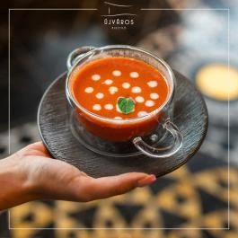 Újváros Bisztró Szarvas - Étel/ital