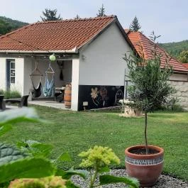 Kiskilenc Vendégház Szarvaskő - Medence/kert