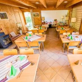 Öko-Park Panzió Szarvaskő - Vendéglátás