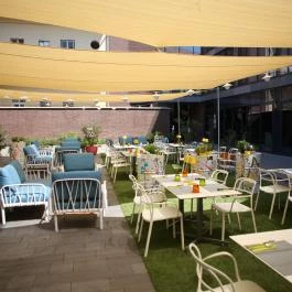 Art Hotel Szeged Szeged - Medence/kert