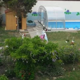 Tímárház Panzió Szeged - Medence/kert