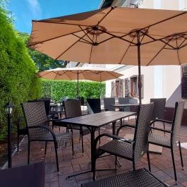 Vén Diófa De Lux Panzió Szeged - Medence/kert