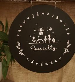 Szentjánosbogár Specialty Kávékert