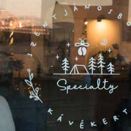 Szentjánosbogár Specialty Kávékert Székesfehérvár - Külső kép