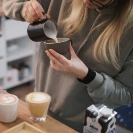 Szentjánosbogár Specialty Kávékert Székesfehérvár - Étel/ital