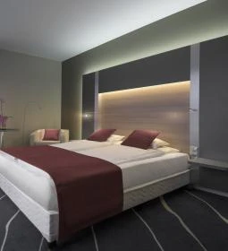 Best Western Plus Lakeside Hotel 