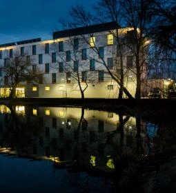 Best Western Plus Lakeside Hotel 