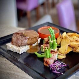 Castrum Hotel Székesfehérvár - Vendéglátás