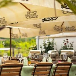 Takler Kúria Szekszárd - Vendéglátás