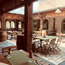 Takler Kúria Szekszárd - Vendéglátás