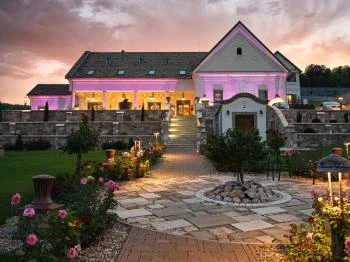 Takler Kúria Szekszárd