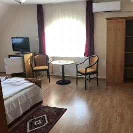 Festetich Kastélyszálló és Zsuzsanna Hotel Szeleste - Szobák