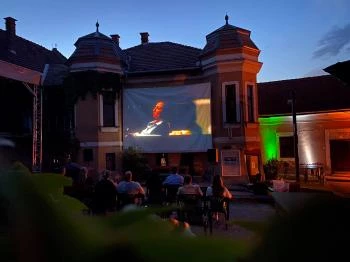 Barlang kertmozi Szentendre