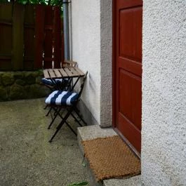 Vadrózsa Panzió Szentendre - Medence/kert