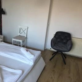 Éjjeli Bagoly Panzió Szentes - Szobák