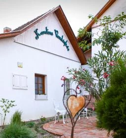 Karolina Vendégház