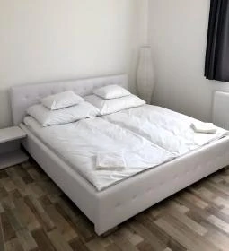 Duna Parti Vendégházak