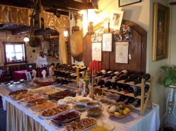 Bacchus Étterem Szigetmonostor